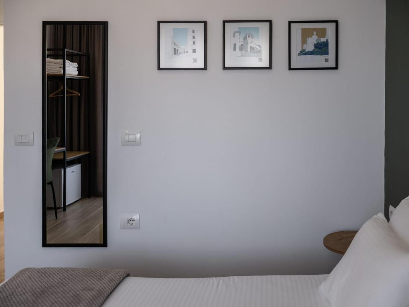 Patio Rooms Гирокастра Экстерьер фото
